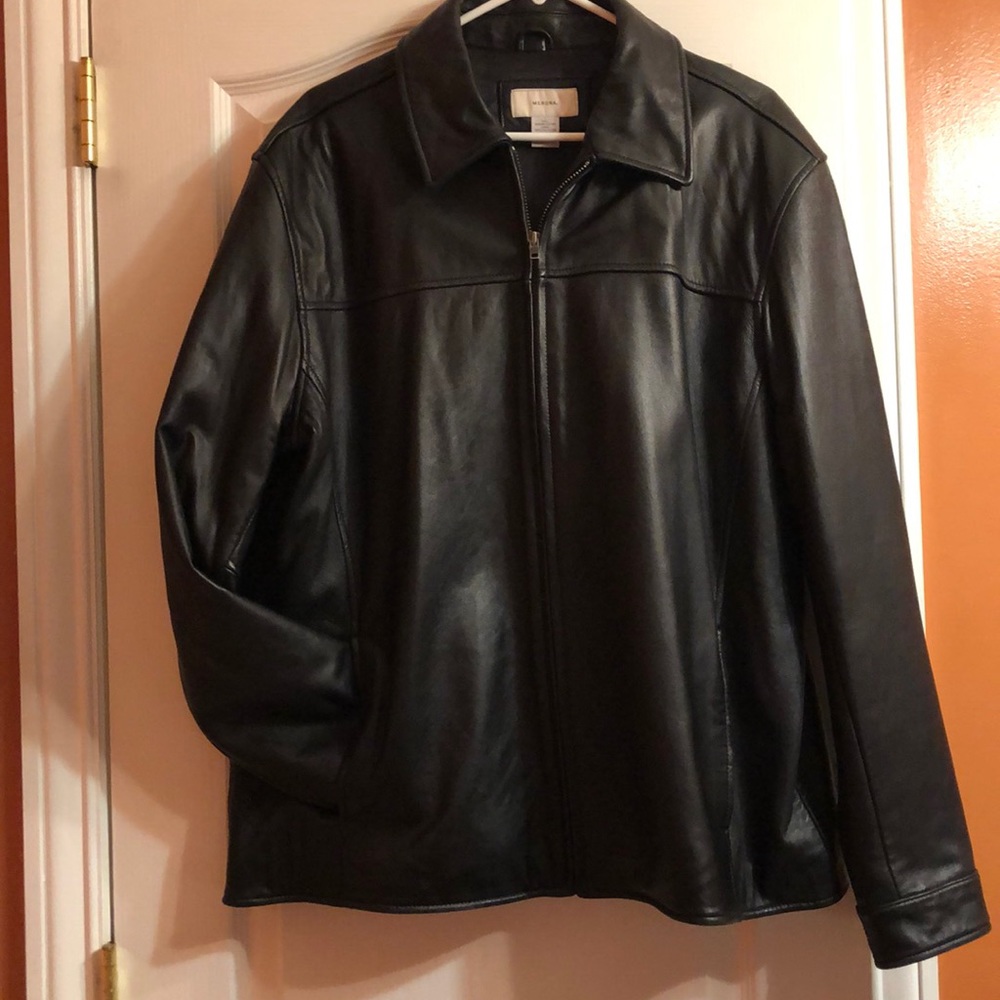 Men’s genuine leather jacket Sz L NWOT